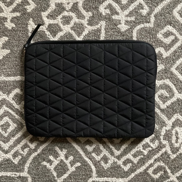 KATE SPADE Laptop Case Black Quilted - Picture 3 of 4